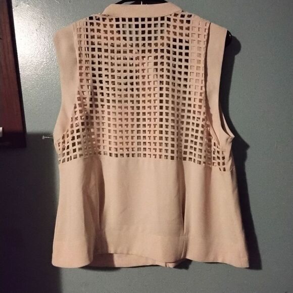 Black Label Sleevless see through top - Picture 2 of 7